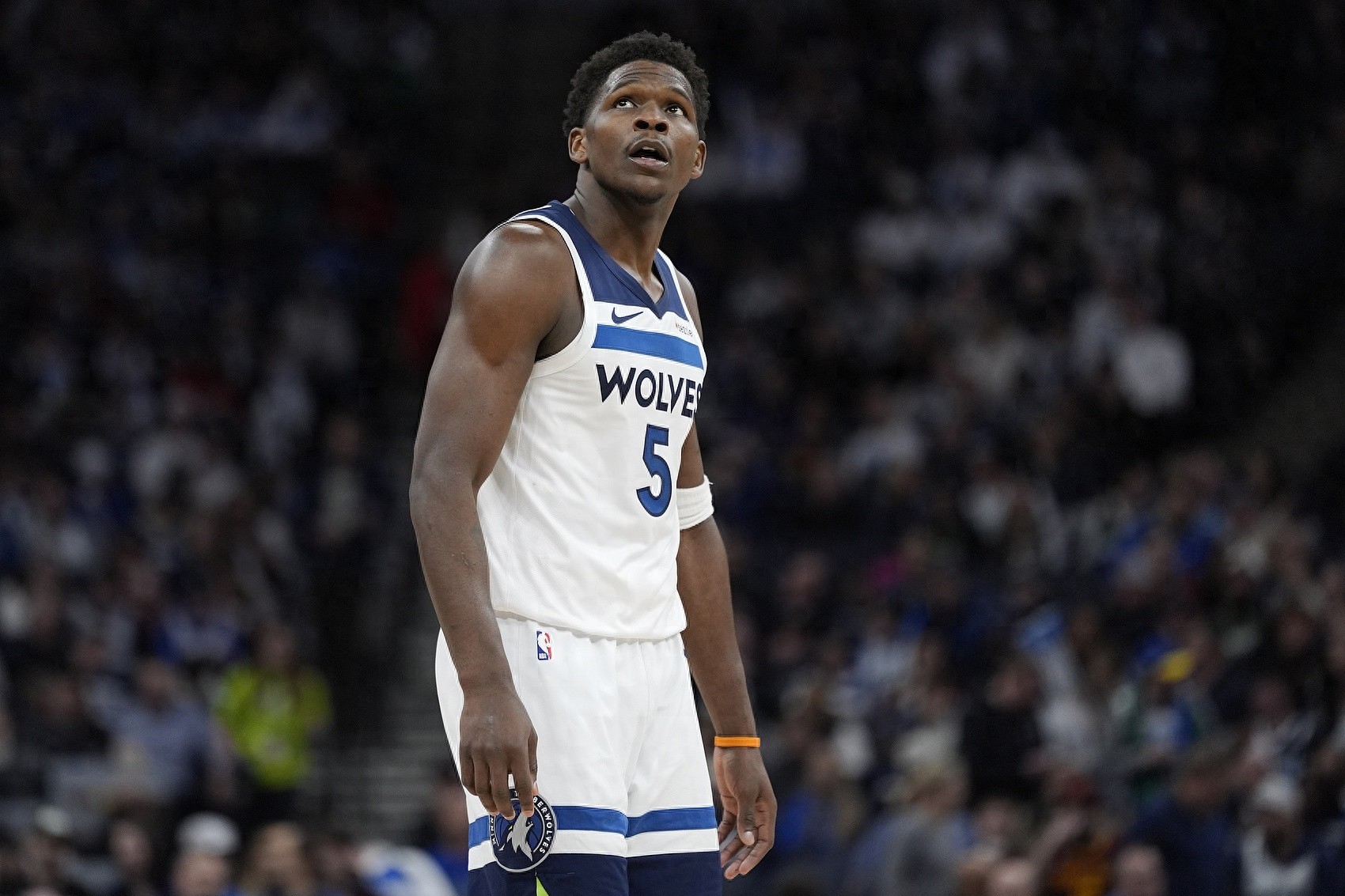 包含里程碑夜明尼苏达森林狼队长鼓劲,NBA常规赛今夜刷纪录,底气十足,高层口径保持一致的词条 包含里程碑夜明尼苏达森林狼队长鼓劲,NBA常规赛今夜刷纪录,底气十足,高层口径保持一致的词条